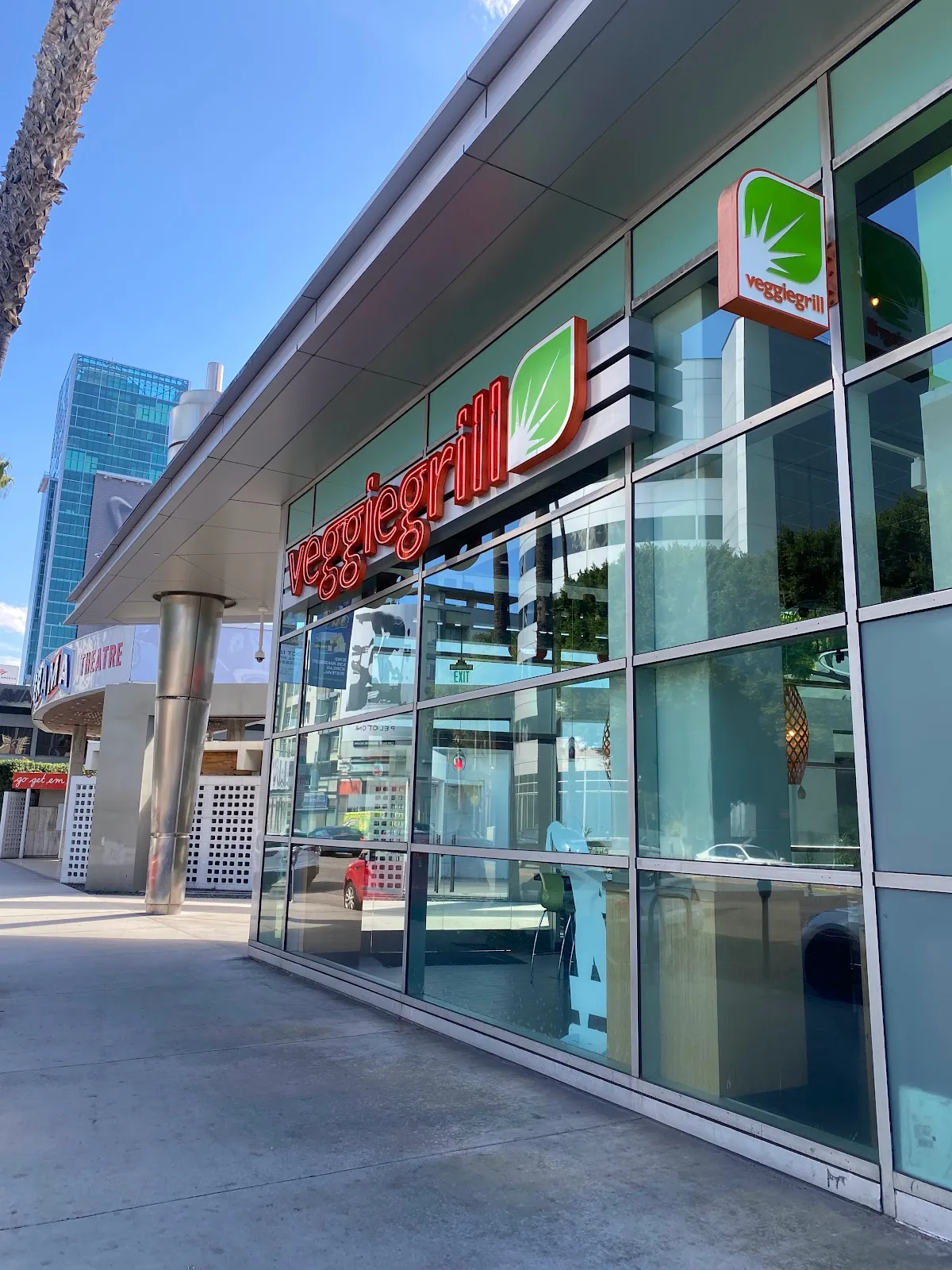 Veggie Grill - Hollywood DOME