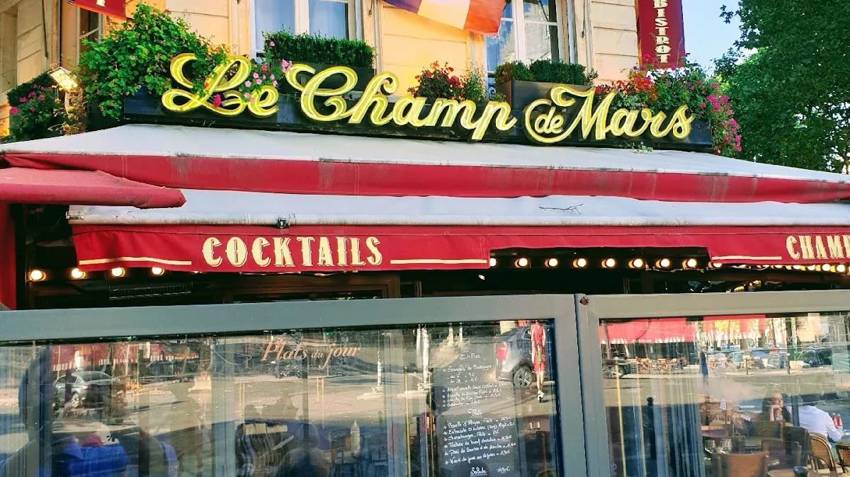 Le Champ de Mars
