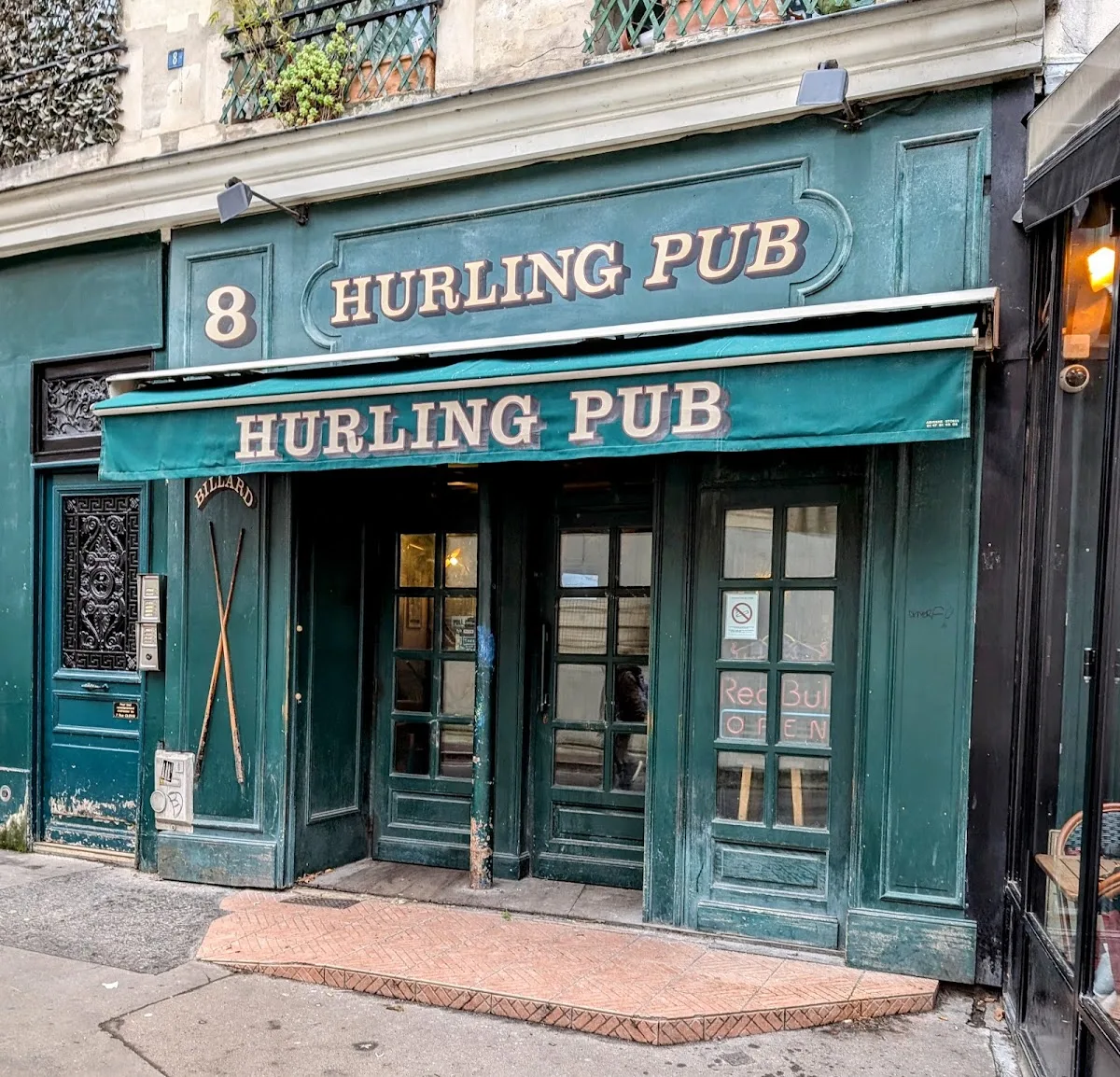 Hurling Pub