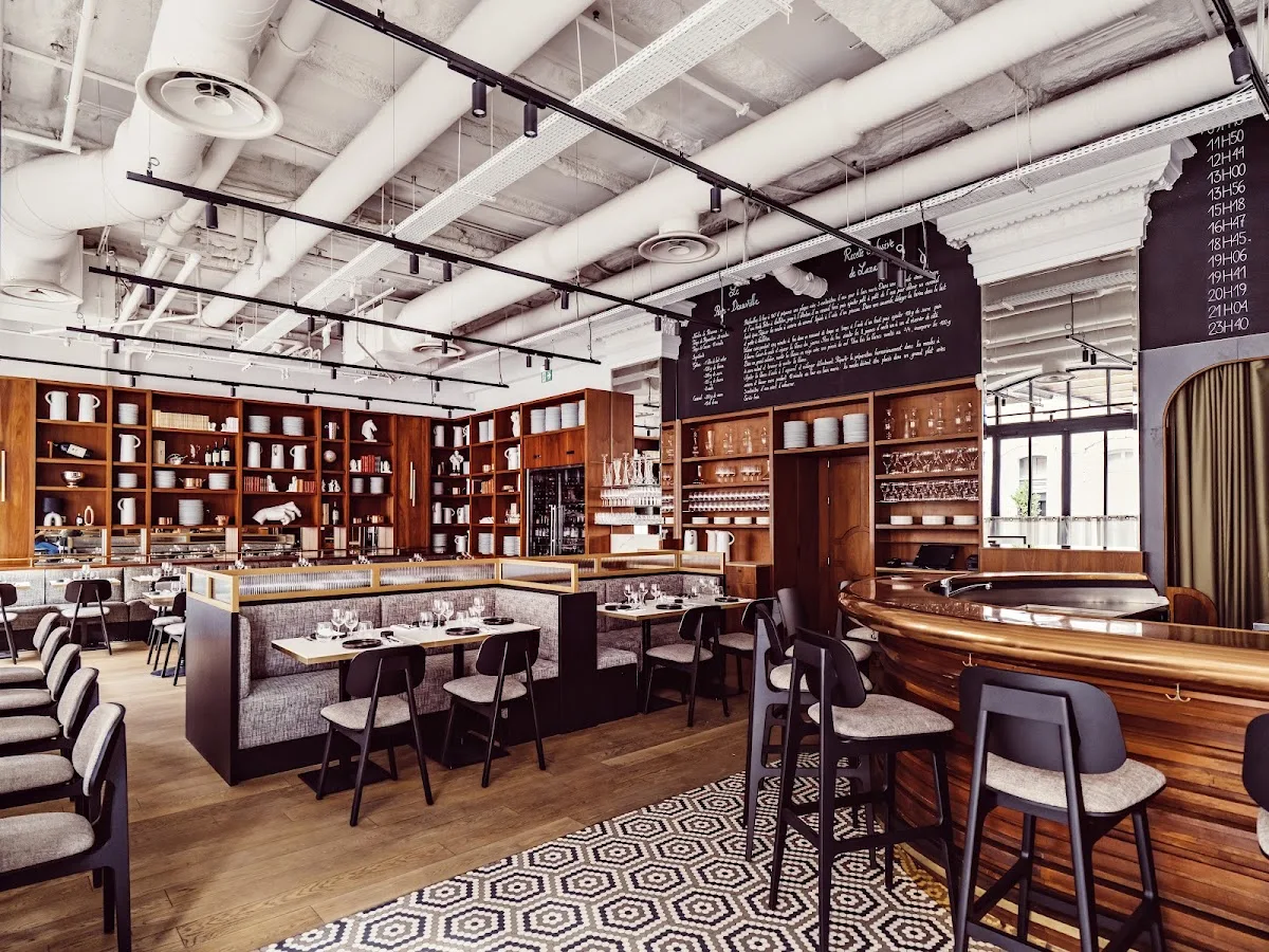 Lazare Paris