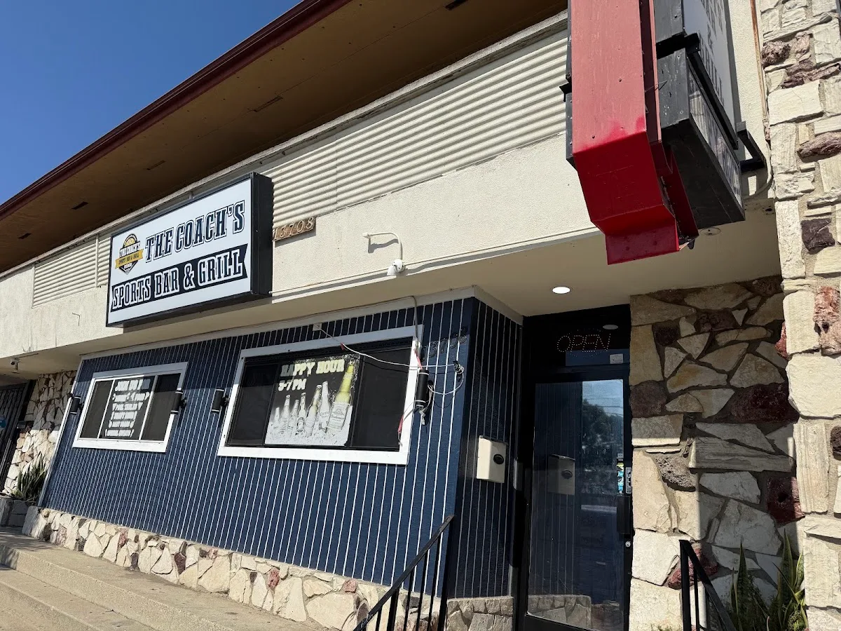 The coach's sport bar & grill