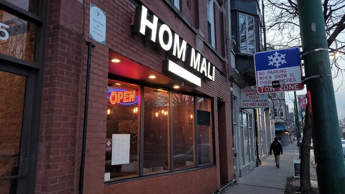 Hom Mali Thai on North Ave