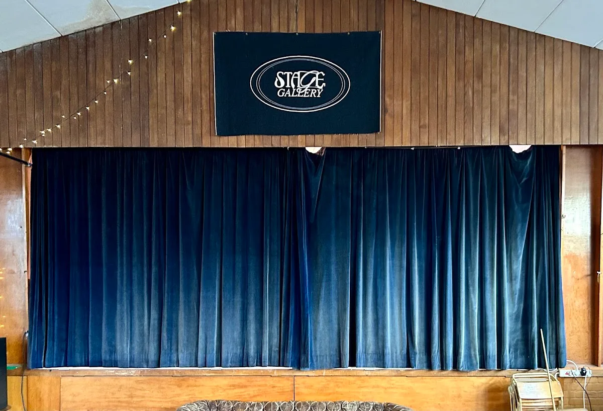 Stage Gallery