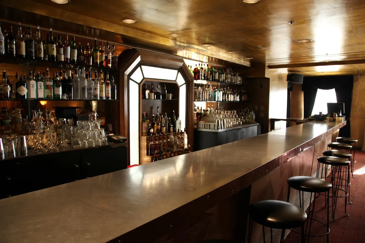 Cicada Restaurant and Lounge