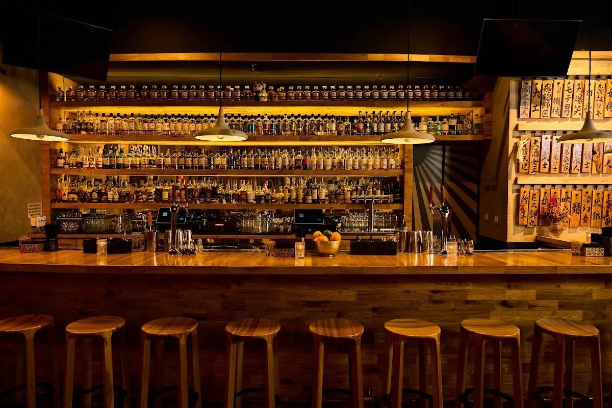 Wolf & Crane Bar