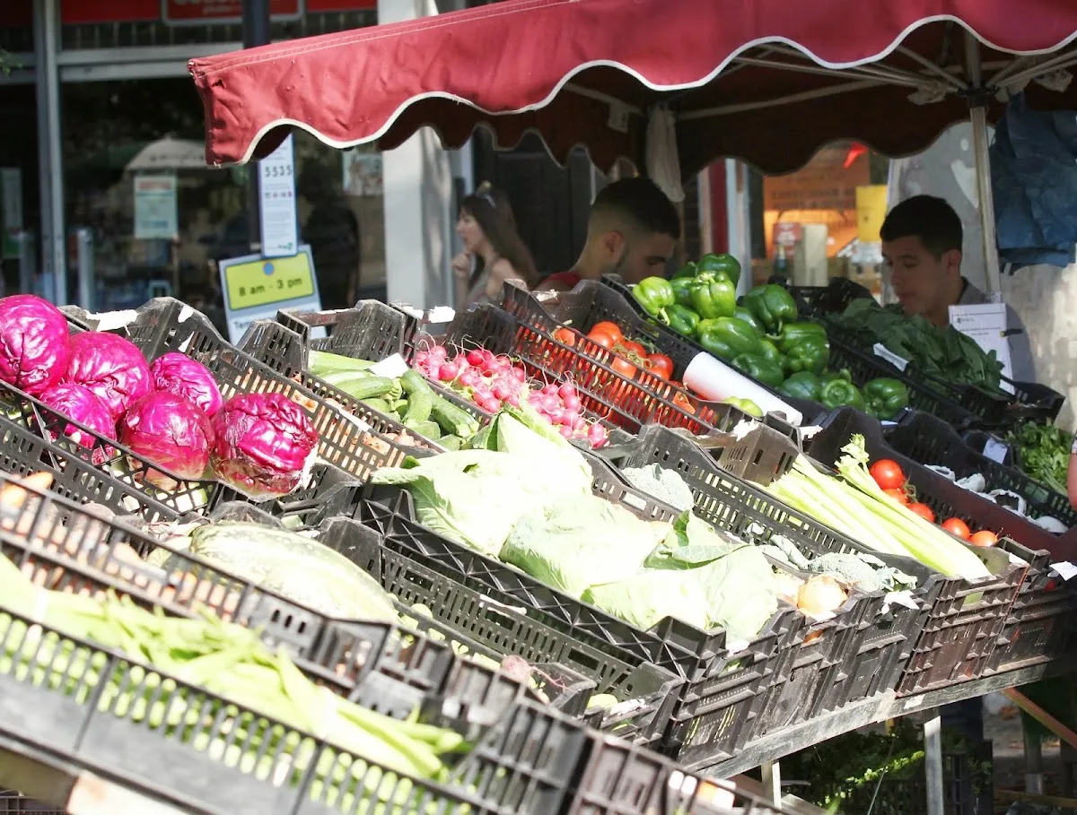 Kew Village Market