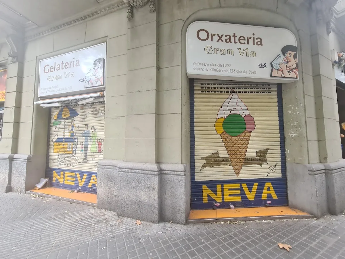 Neva Ice Cream Parlor, Gran Via de Les Corts Catalanes 465🍦