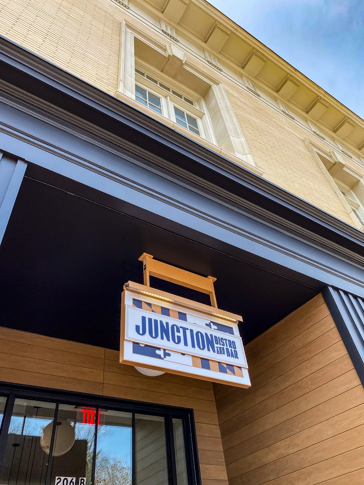 Junction Bistro, Bar & Bakery Chevy Chase