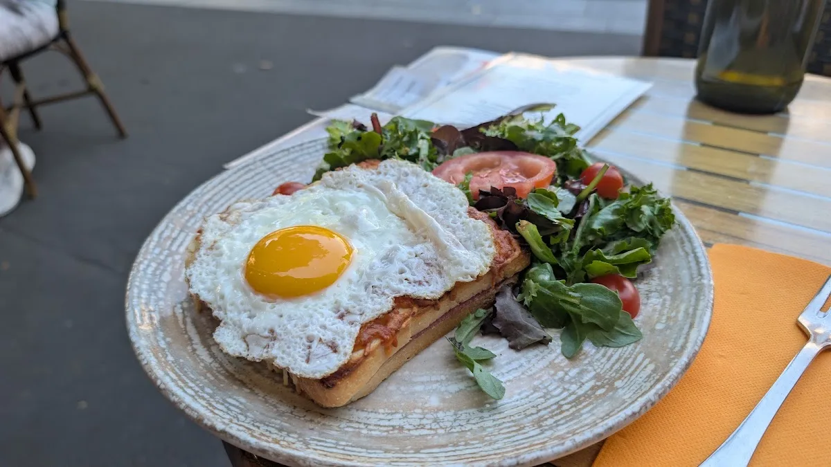 Tabac Le Diplômate (Brasserie, Bar)