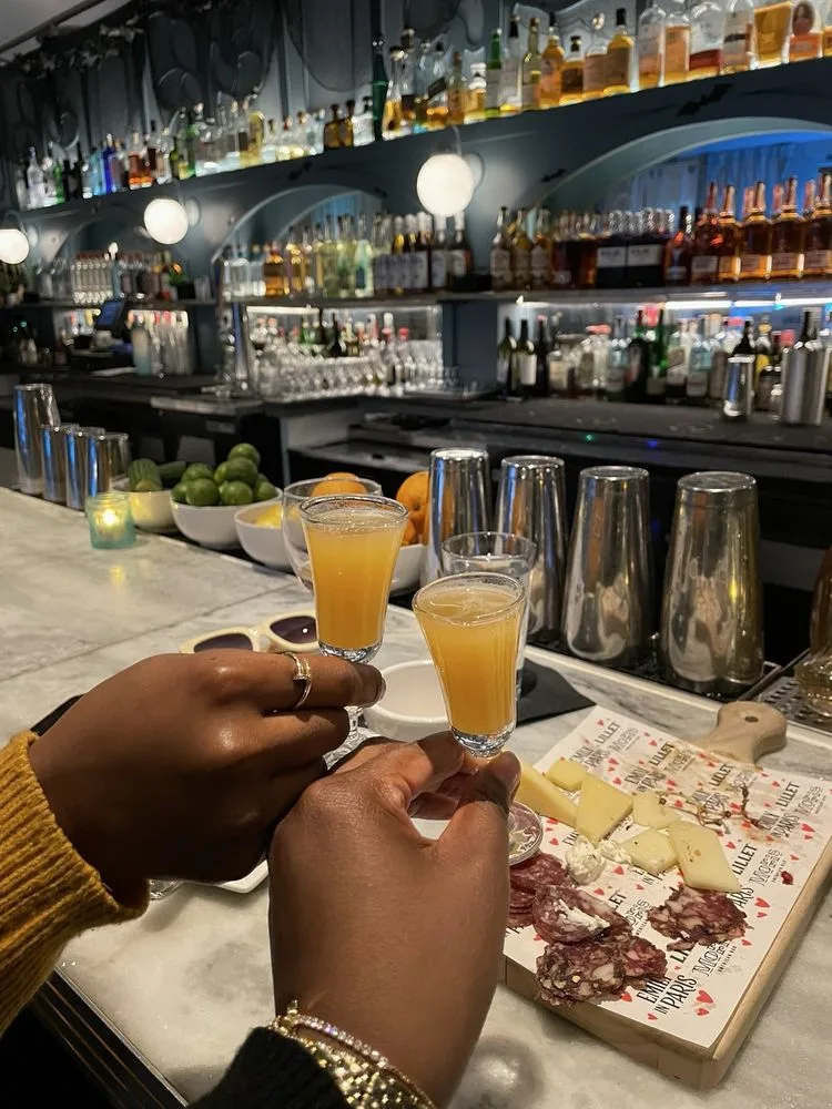 Flame Bar And Grill