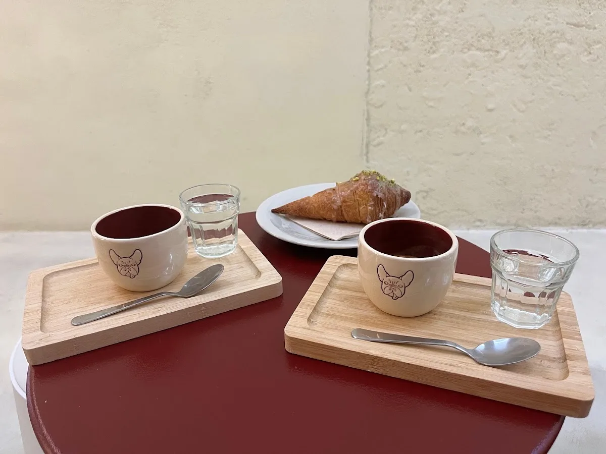 Charlie Coffee - Specialty Coffee and Brunch